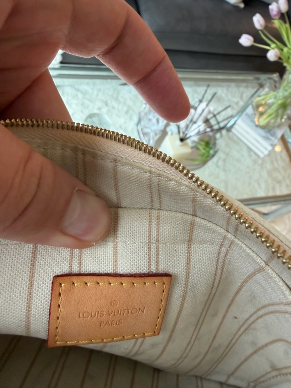 Louis Vuitton Damier Azur Neverfull Pouch - Picture 6 of 7